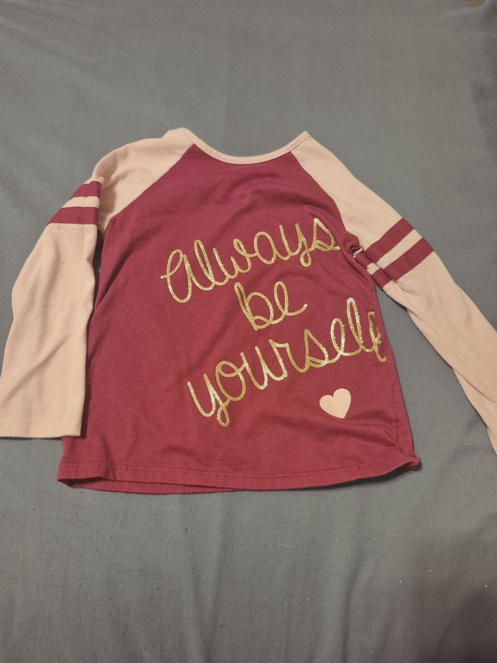 ⭐️⭐️5/$15 Girls' Long Sleeve Graphic Tee